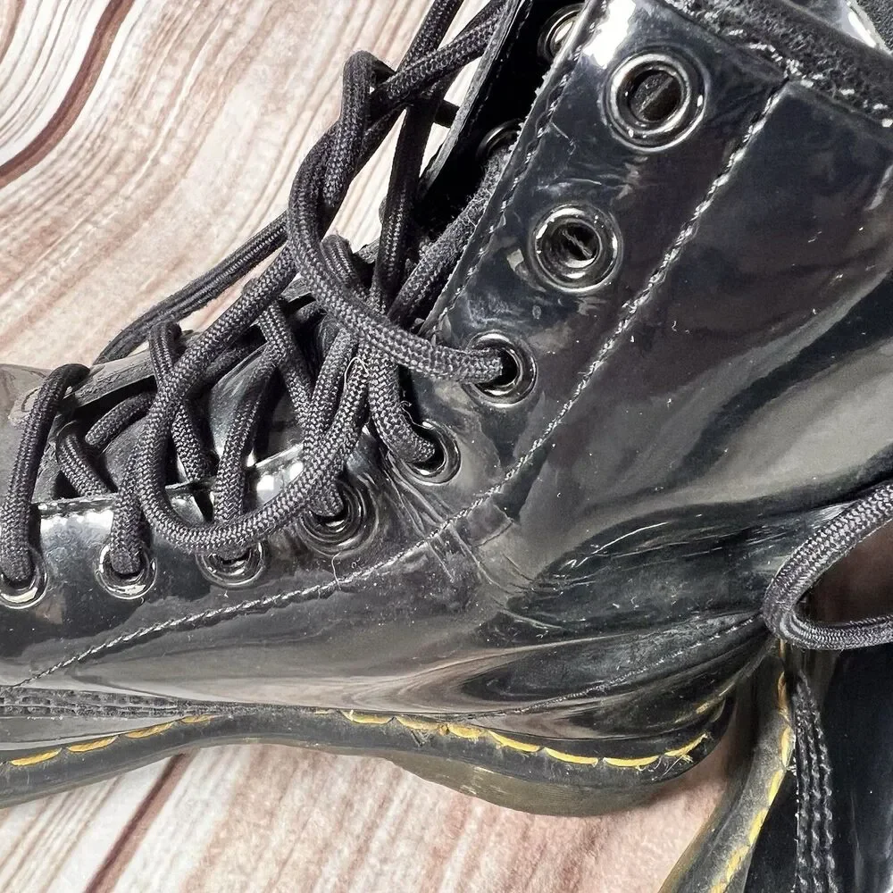 Dr. Martens 1460 Black Patent Leather 8 Hole Lace-Up Unisex Boots Shoes Size 8